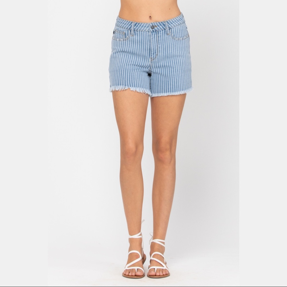Brand New Judy Blue Striped Cut Off Shorts! - Picture 4 of 16